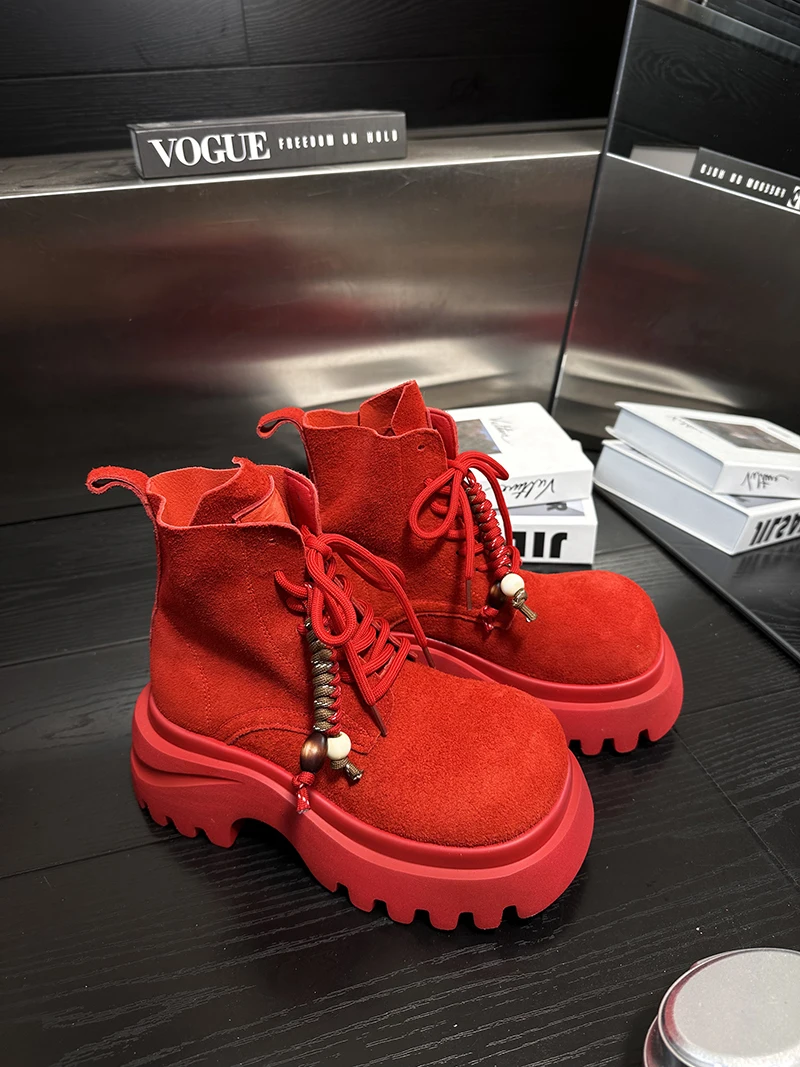 Niche matte big head muffin thick bottom women 2025 new small height increase locomotive short boots thick bottom