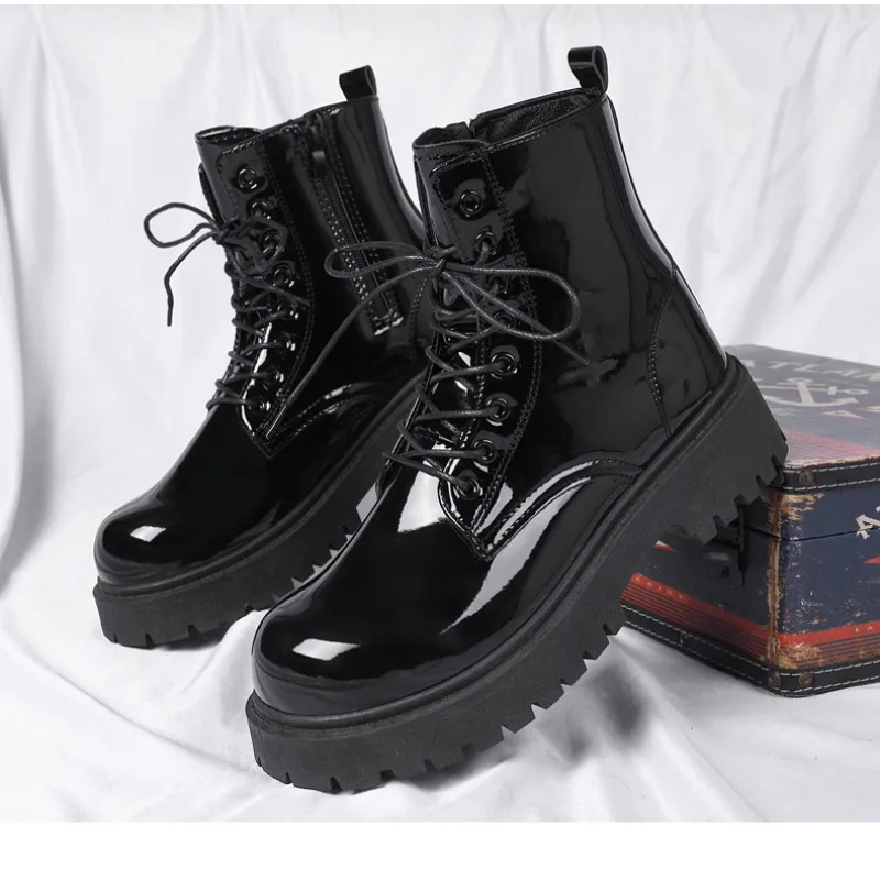 2025 New Men Black Patent Leather British Style Motorcycle Boot Couple Outdoors High Top Leather Waterproof Casual Leather Boots