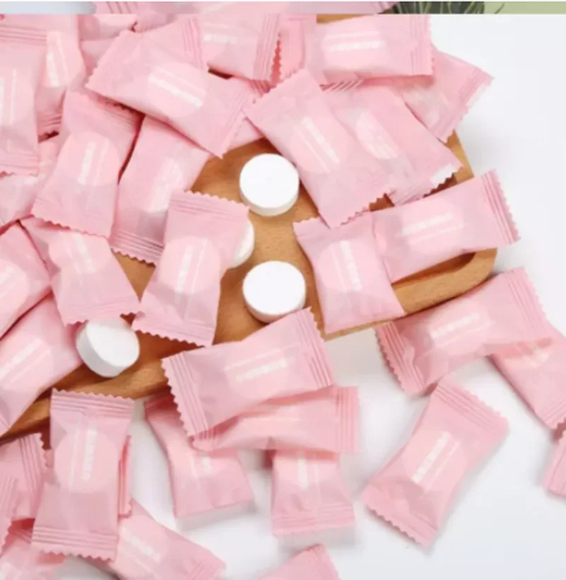 10pcs Disposable Travel Towels Compressed Facial Wipe Compact Tablet Mini Wipes Wipe Square Wipes Tissues Convenient Towels