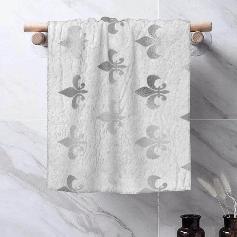 Custom Quick Dry Cotton Face Towel Absorbent Fleur-De-Lys Lily Flower Beach Towels