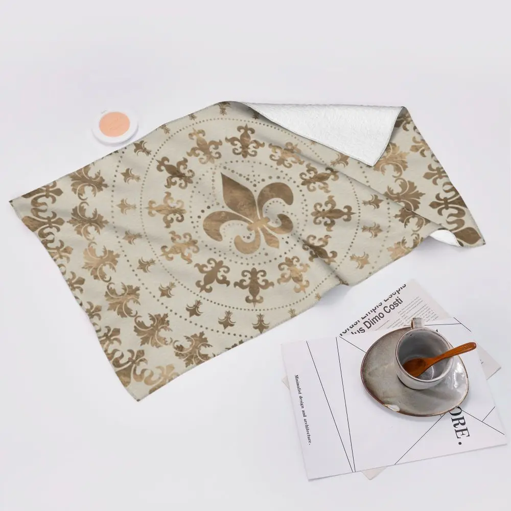 Custom Quick Dry Cotton Face Towel Absorbent Fleur-De-Lys Lily Flower Beach Towels