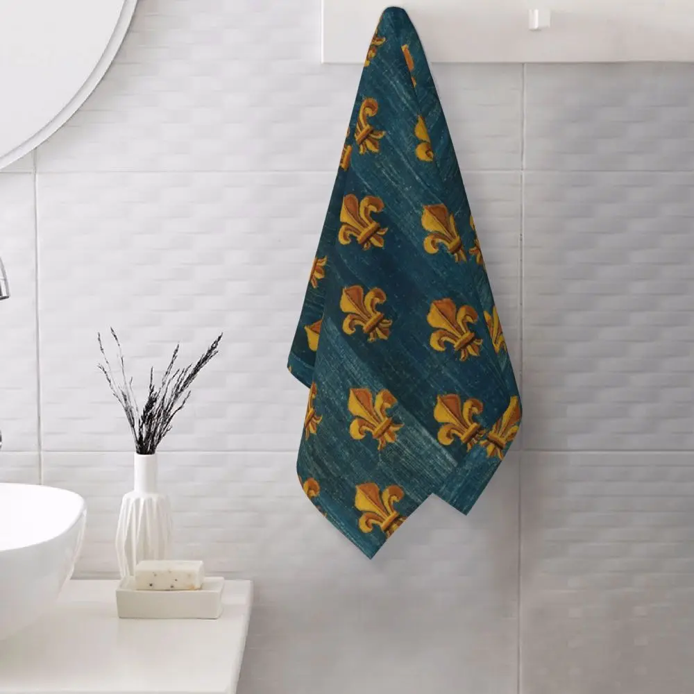 Custom Quick Dry Cotton Face Towel Absorbent Fleur-De-Lys Lily Flower Beach Towels