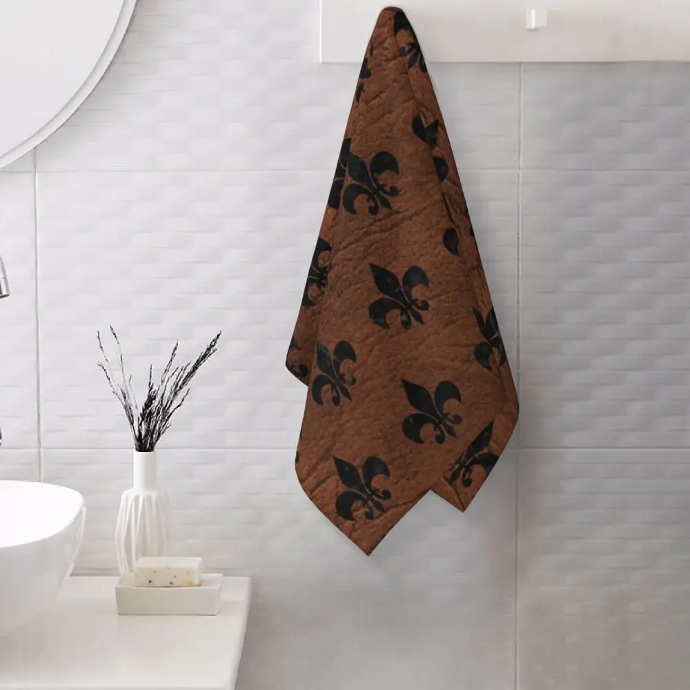 Custom Quick Dry Cotton Face Towel Absorbent Fleur-De-Lys Lily Flower Beach Towels