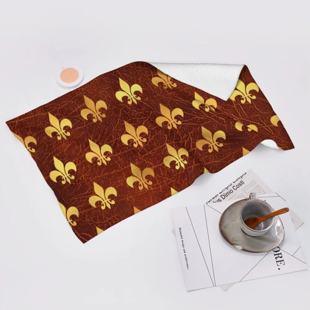 Custom Quick Dry Cotton Face Towel Absorbent Fleur-De-Lys Lily Flower Beach Towels