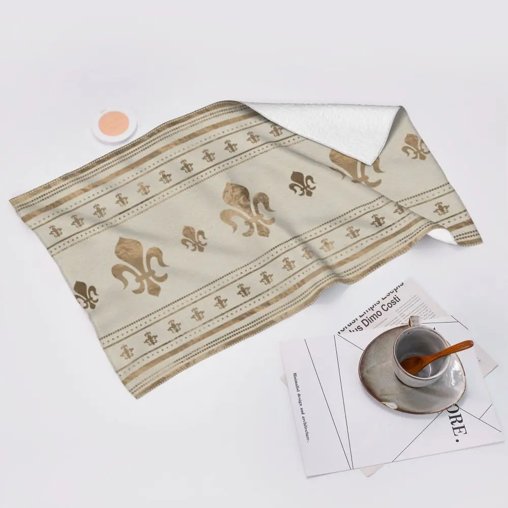 Custom Quick Dry Cotton Face Towel Absorbent Fleur-De-Lys Lily Flower Beach Towels