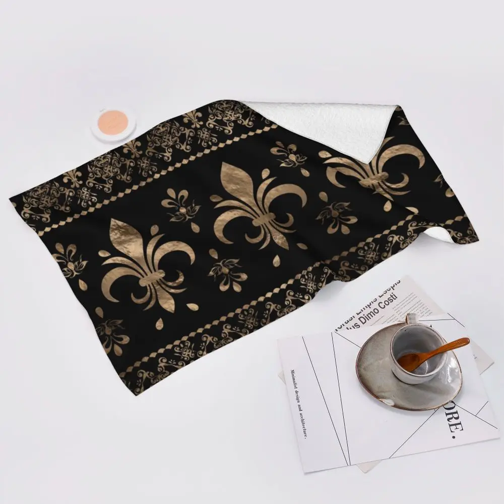 Custom Quick Dry Cotton Face Towel Absorbent Fleur-De-Lys Lily Flower Beach Towels