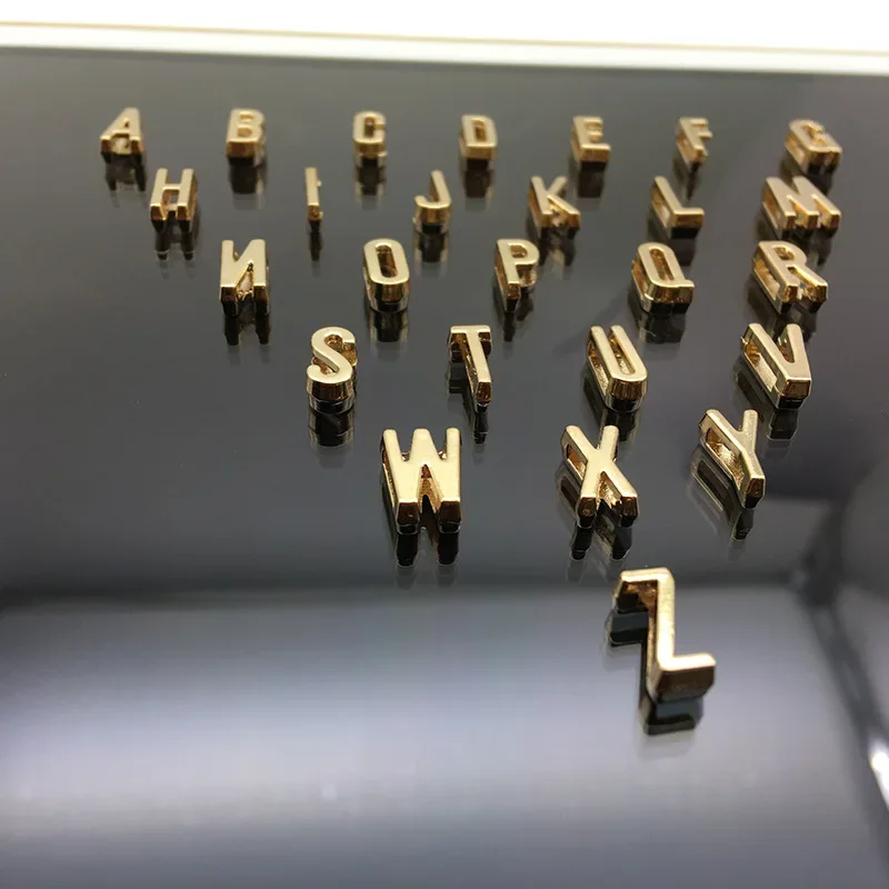 XINYI Fashion Tiny Heart Dainty Initial Necklace Gold Silver Color Letter Name Choker For Women Pendant Jewelry Gift