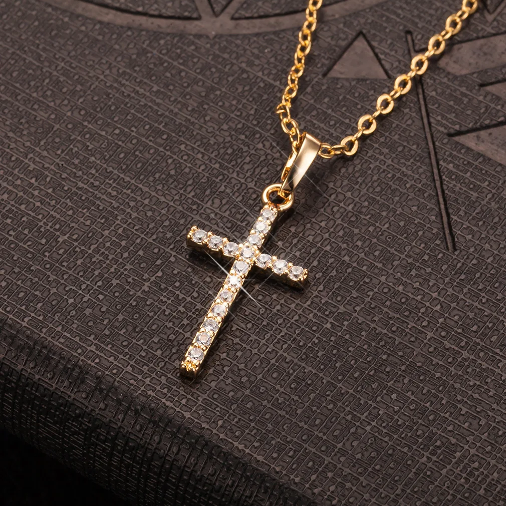 New Crystal Christian Jesus Cross Pendant Necklaces Women Fashion Gold Silver Color Clavicle Chain Necklace Collar Jewelry Gift