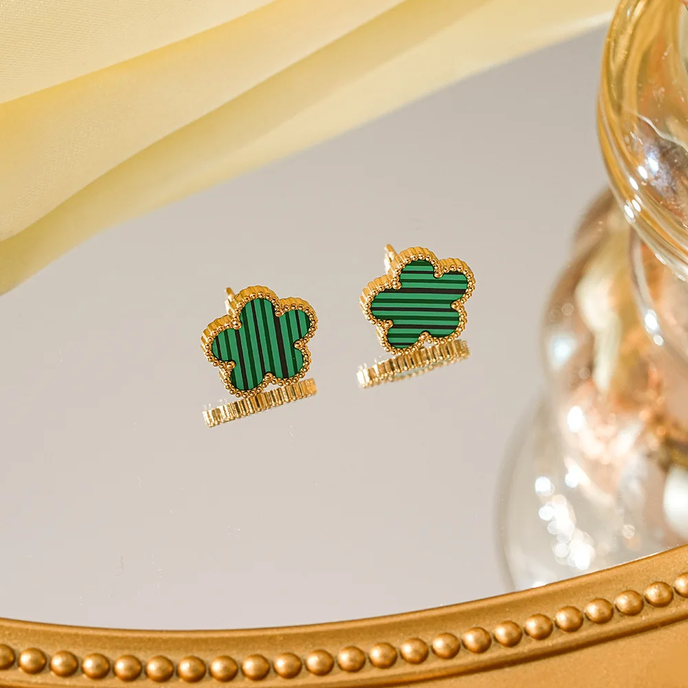 Simple Fashion Elegant Stainless steel 18K gold-plated Fiver-leaf Clover Earrings light luxury niche senior sense of five flower