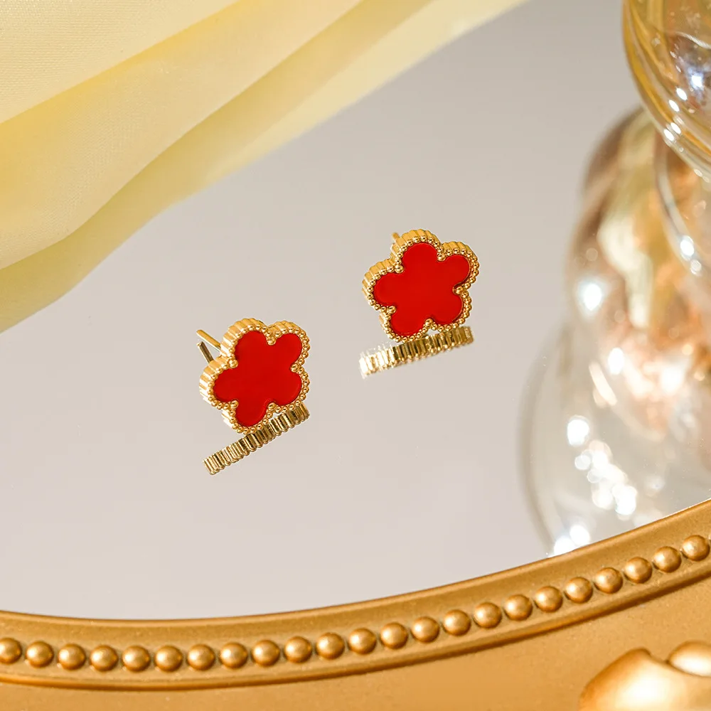 Simple Fashion Elegant Stainless steel 18K gold-plated Fiver-leaf Clover Earrings light luxury niche senior sense of five flower