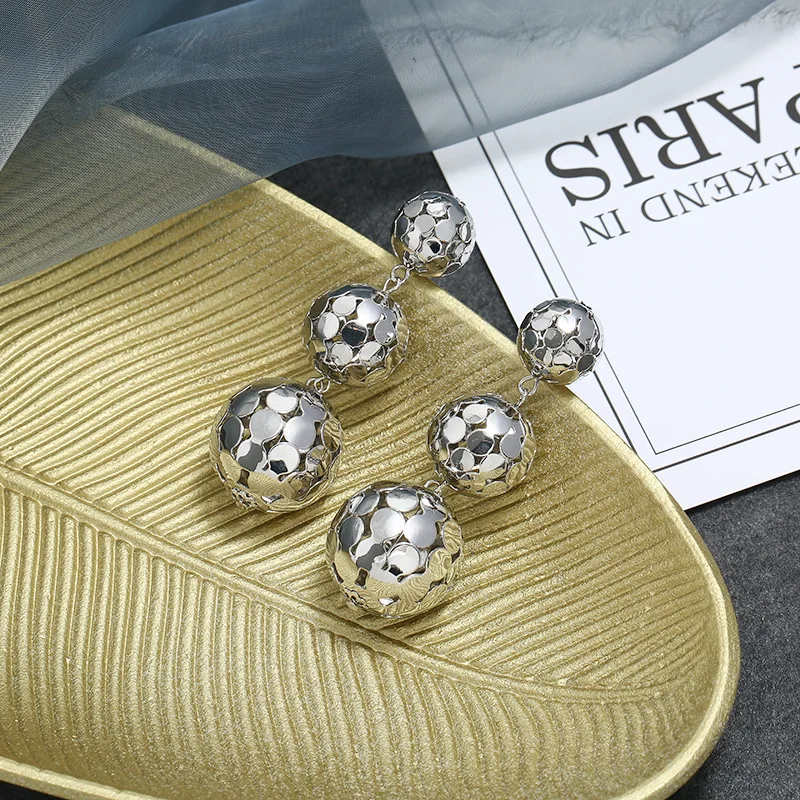 Trend Big Plantain Leaf Metal Drop Earrings for Women Gold Color Exaggerated Geometric Long Ear Jewelry Wholesale Girl Gift