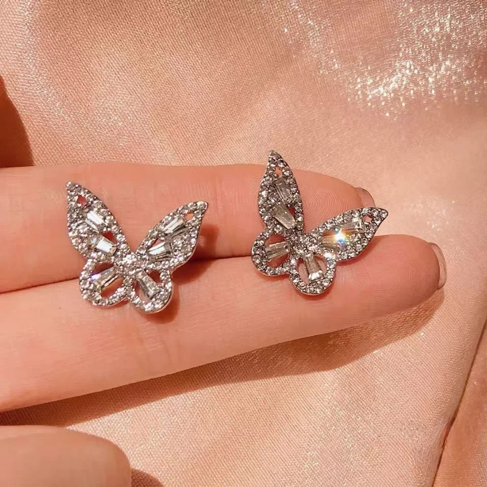 2024 New Fashion Trend Unique Design Elegant and Exquisite Zircon Leaf Earrings For Women Jewelry Wedding Party Premium Gifts