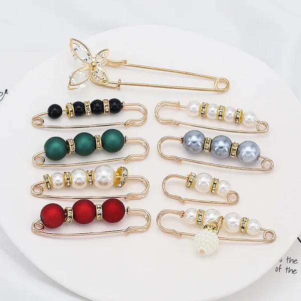 Women New Cute Imitation Pearl Rhinestone Brooch Anti-lighting Skirt Waist Pin Fashion Jewelry Accessories Gifts
