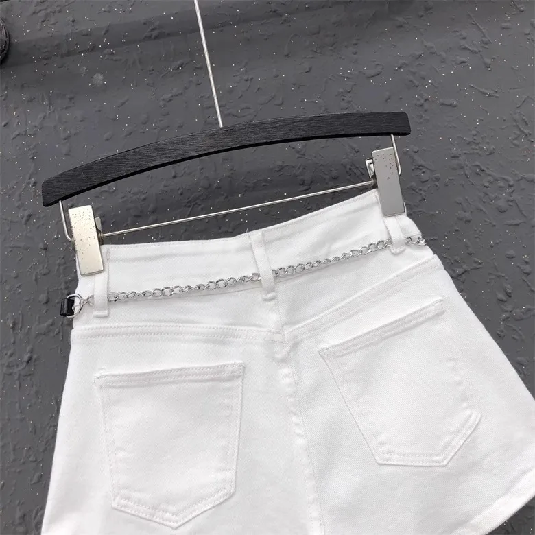 High Quality Irregular Design White Denim Shorts For Women's Fashion Jeans New Summer Loose A-line Wide-Leg Hot Pants