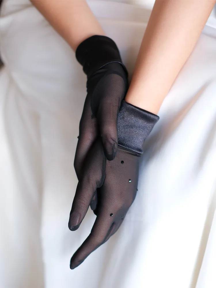 Elegant Tulle Flashing Wedding Gloves