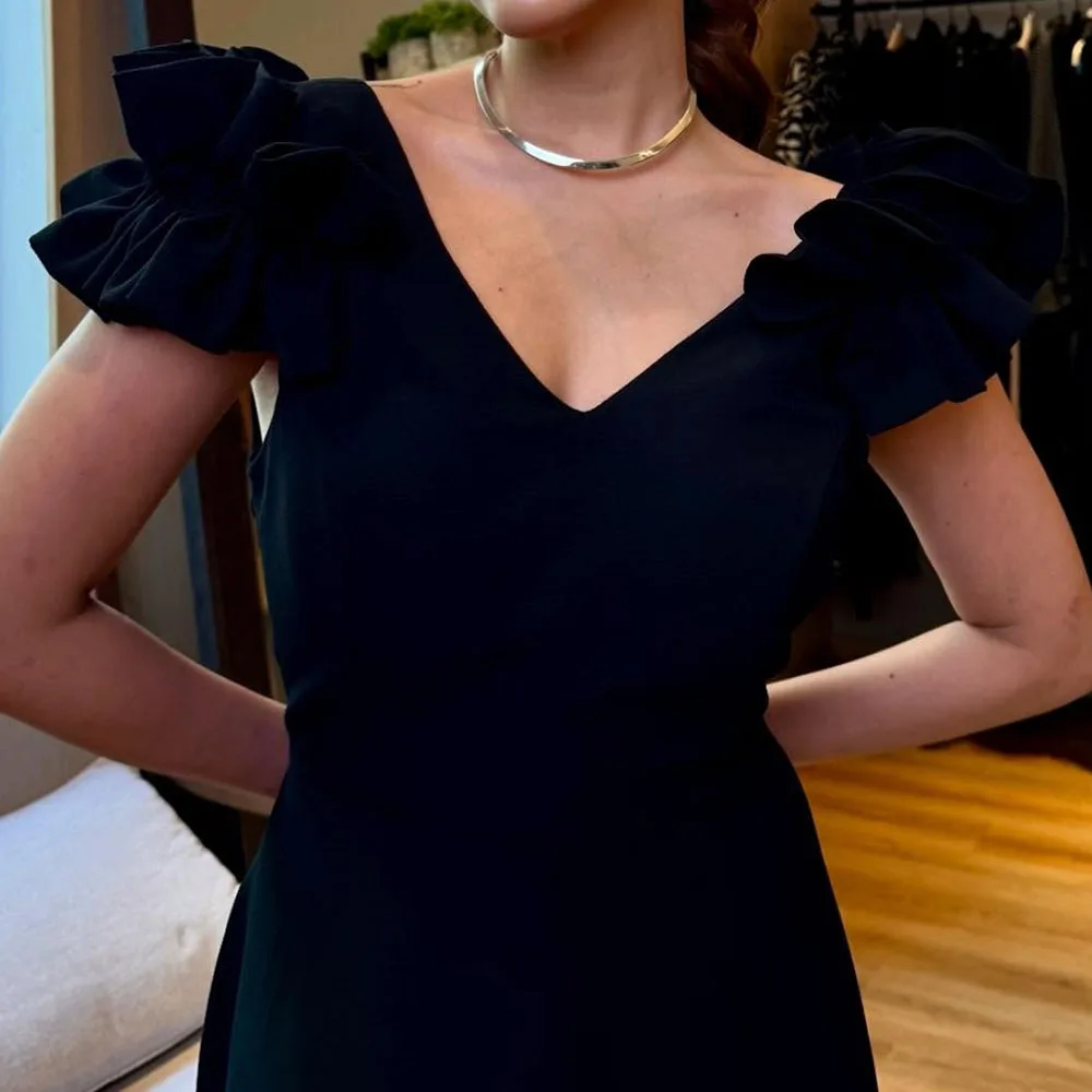 Customized A-Line Evening Dresses Floor-Length V-neck Sleeveless Prom Gown Fashion Ruched Simple Draped Casual PartY Gown Customized A-Line Evening Dresses Floor-Length V-neck Sleeveless Prom Gown Fashion Ruched Simple Draped Casual PartY Gown