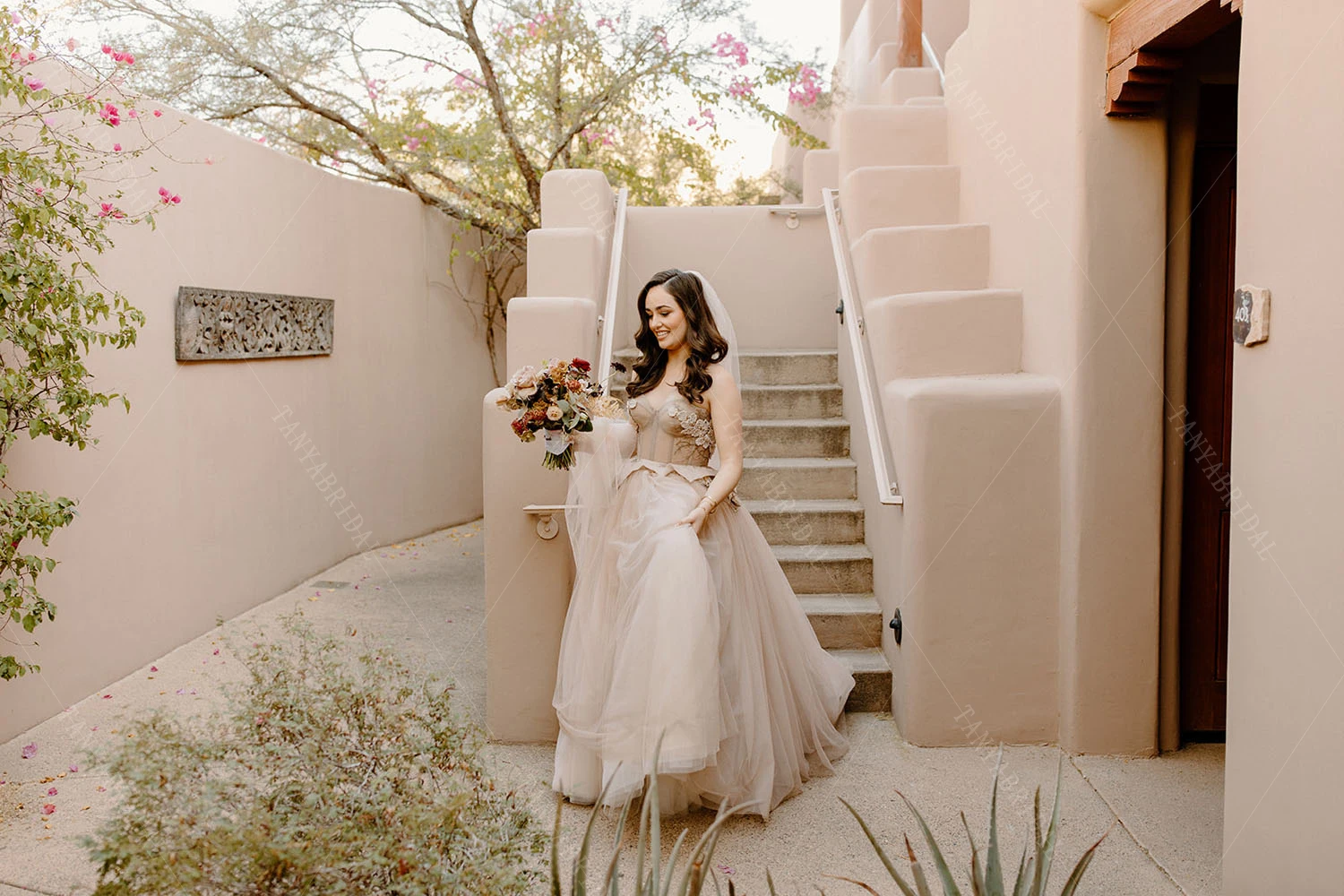 Blush Champagne Princess Wedding Dresses Sweetheart Romantic Tulle Bridal Gowns Boho Vestido De noivas  ZW456