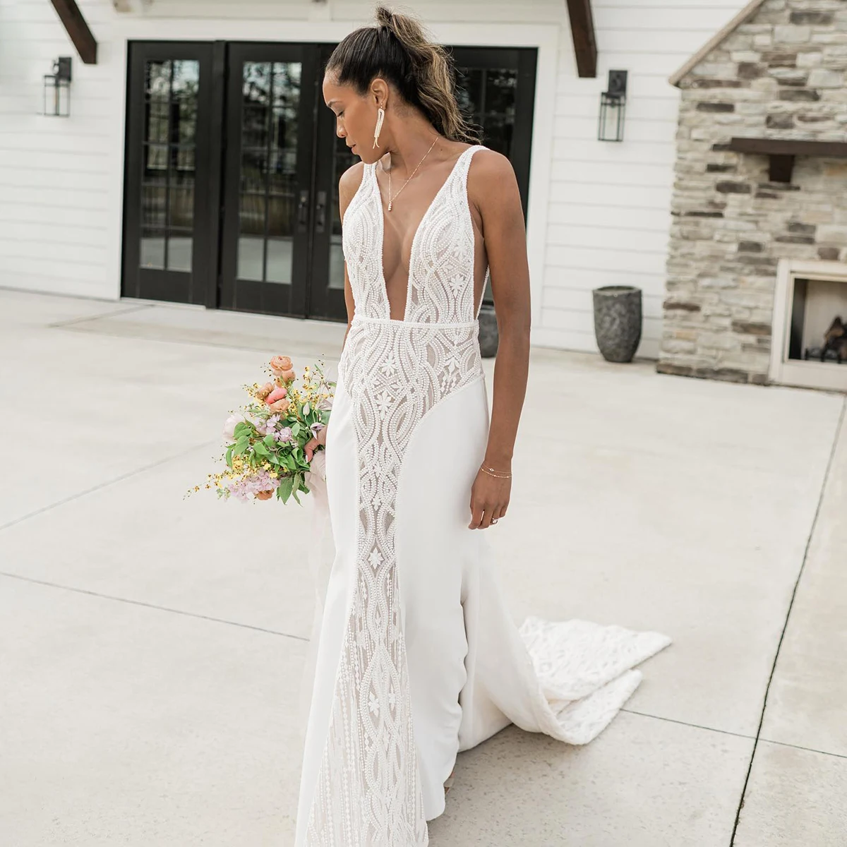 Sexy Deep V Neck Lace Patchwork Wedding Dress Satin Mermaid Open Back Sleeveless Customized Cutout Sides Luxury Bridal Gowns