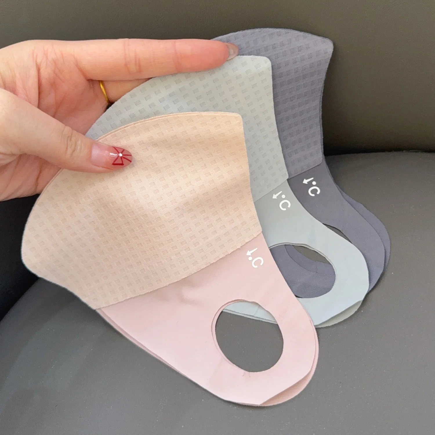 Summer UV Protection Mask Women Men Ice Silk Sunscreen Breathable Thin Face Cover Sunscreen Anti-uv Fashionable Outdoor Gear