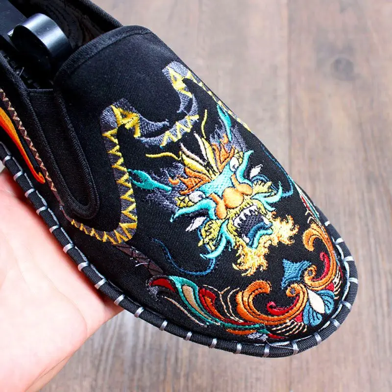 Old Beijing Work Shoes Men's Casual Cloth Shoes Autumn and Winter Ghost Facial Makeup Chinese-style Embroidered Shoes Male