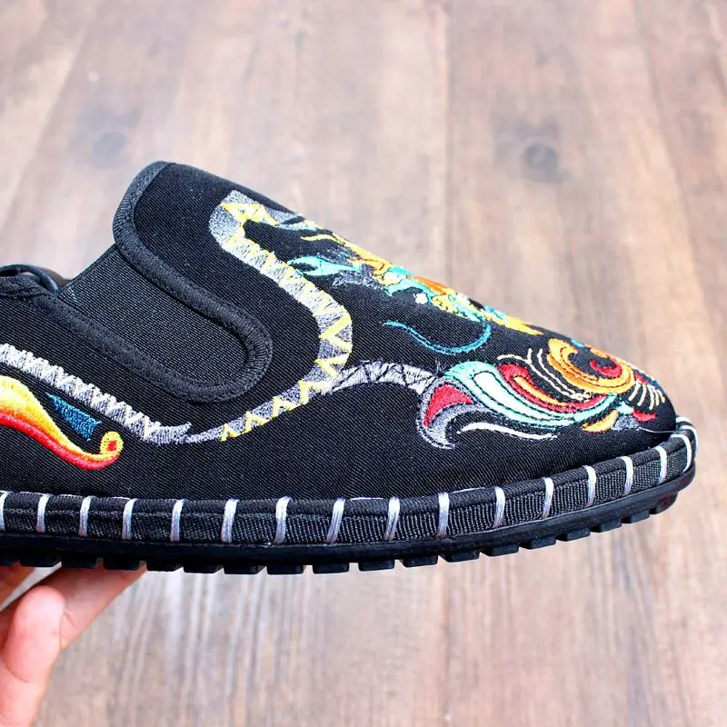 2101877-kfhvzy.jpg Old Beijing Work Shoes Men's Casual Cloth Shoes Autumn and Winter Ghost Facial Makeup Chinese-style Embroidered Shoes Male - Image 6