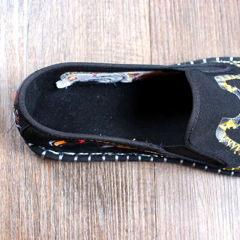 Old Beijing Work Shoes Men's Casual Cloth Shoes Autumn and Winter Ghost Facial Makeup Chinese-style Embroidered Shoes Male Old Beijing Work Shoes Men's Casual Cloth Shoes Autumn and Winter Ghost Facial Makeup Chinese-style Embroidered Shoes Male