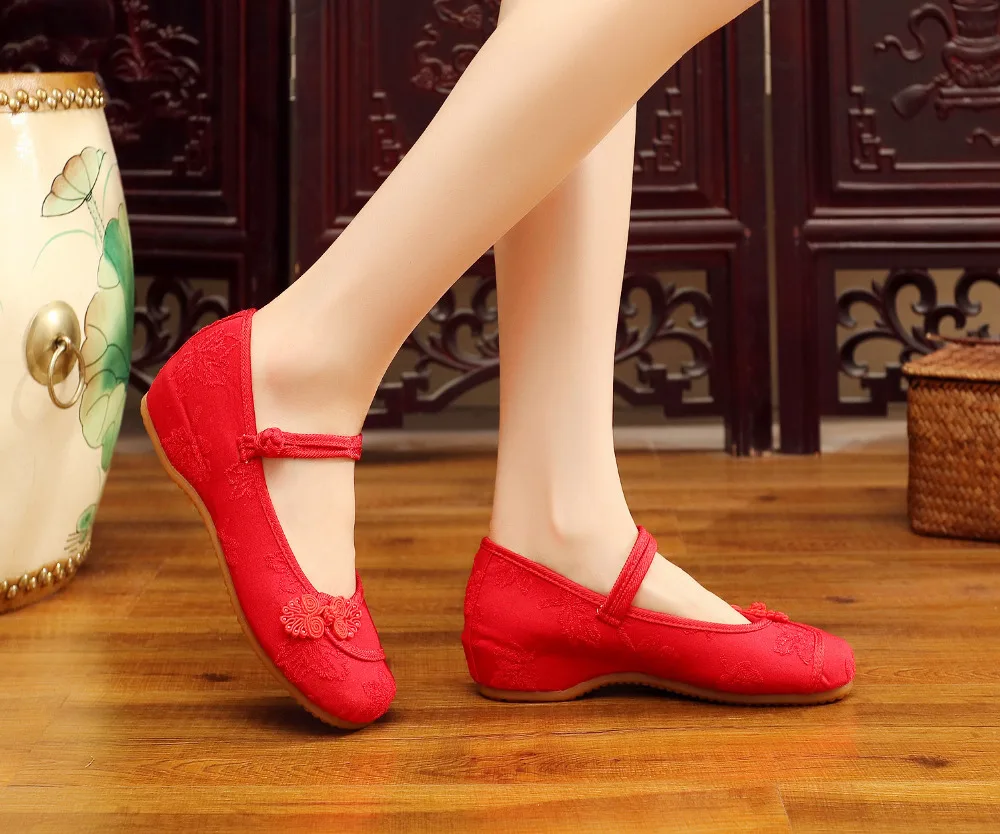 Veowalk Chinese Knot Women Cotton Fabric Embroidered Ballet Flats Retro Ladies Casual Traditional Old Beijing Shoes Solid Color