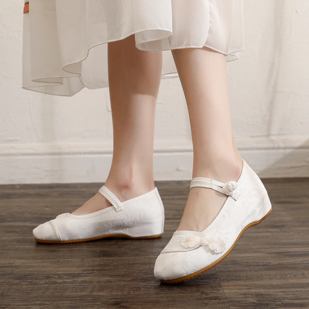 Veowalk Chinese Knot Women Cotton Fabric Embroidered Ballet Flats Retro Ladies Casual Traditional Old Beijing Shoes Solid Color