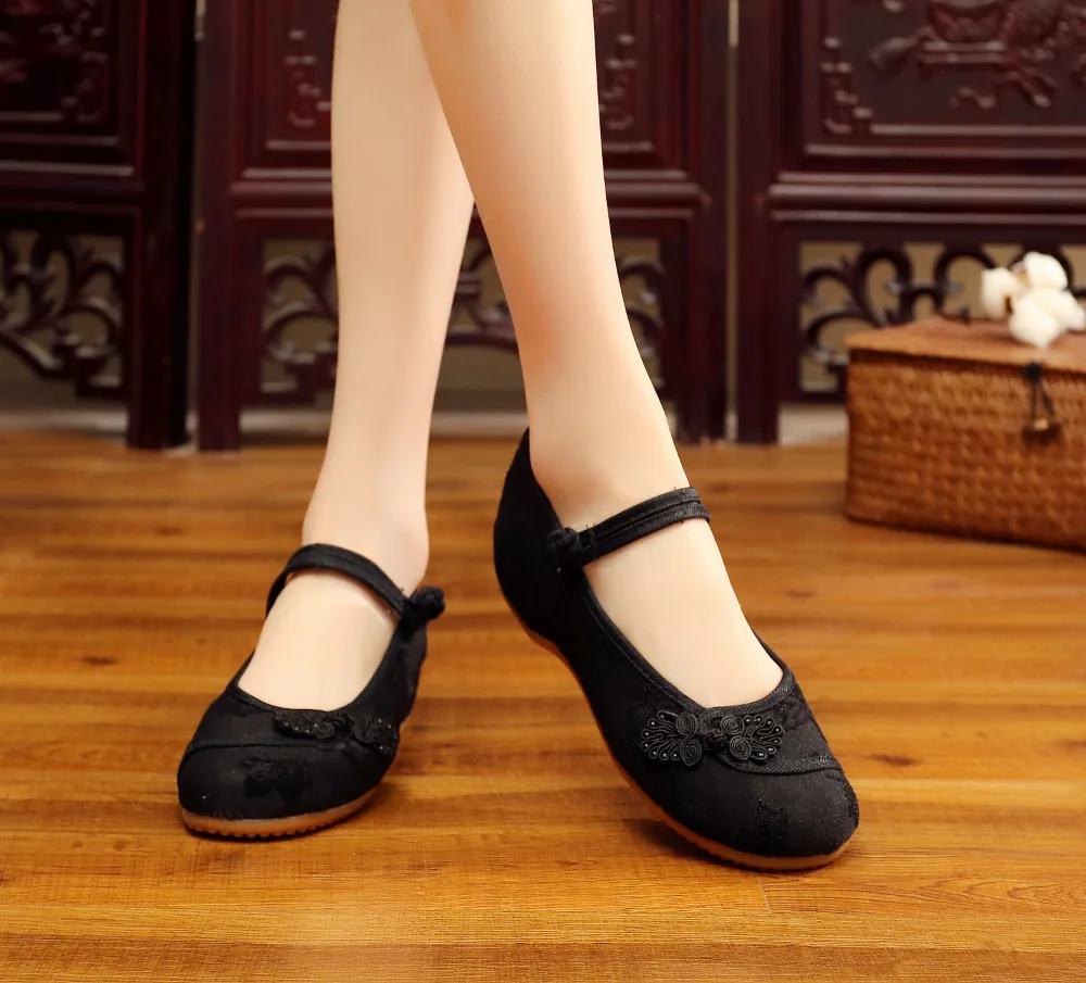 Veowalk Chinese Knot Women Cotton Fabric Embroidered Ballet Flats Retro Ladies Casual Traditional Old Beijing Shoes Solid Color