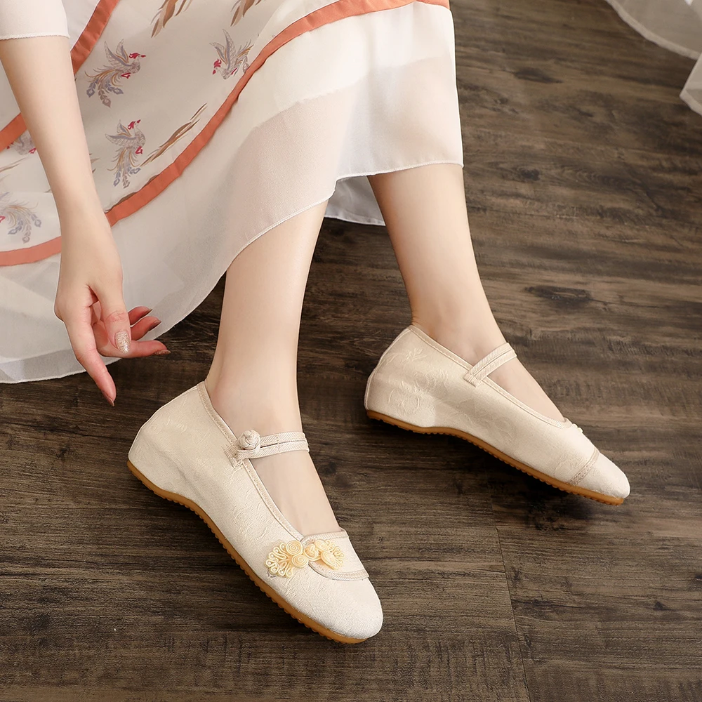 Veowalk Chinese Knot Women Cotton Fabric Embroidered Ballet Flats Retro Ladies Casual Traditional Old Beijing Shoes Solid Color