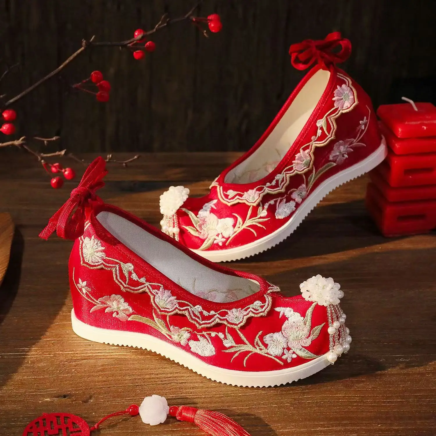 2024 Women's Chinese Traditional Embroidered Red Wedding Shoe Platform Hidden Heel Beaded Tassel Ankle Frenulum Retro Hanfu Shoe