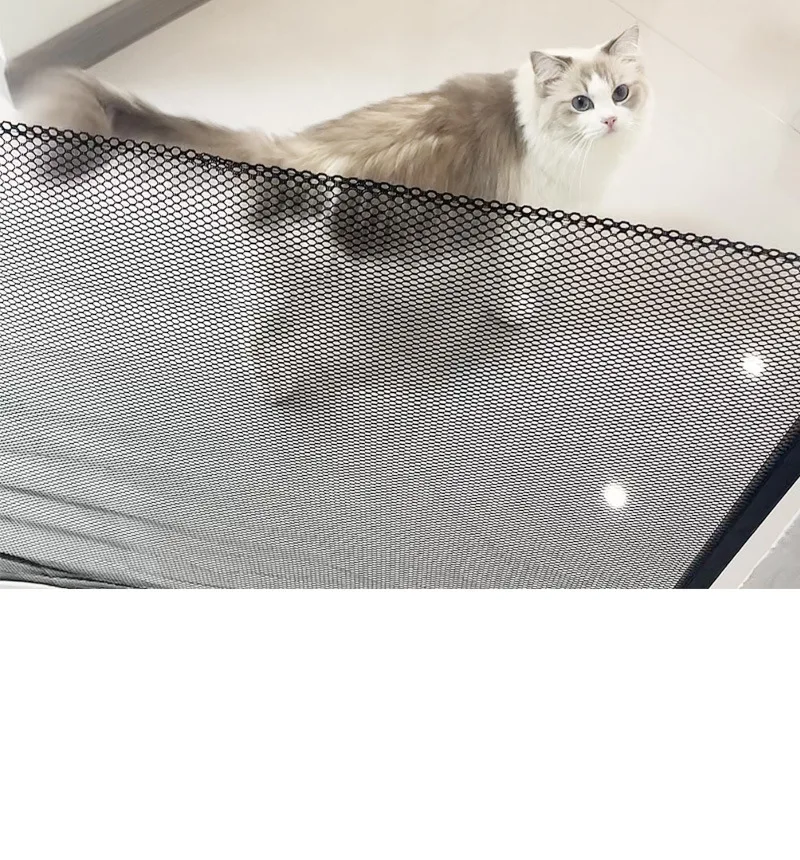 Pet Gate Fence Dog Cats Fence Indoor Automatic Retractable Stairway Aisle Isolation Mesh No Punch Safety Net Fence