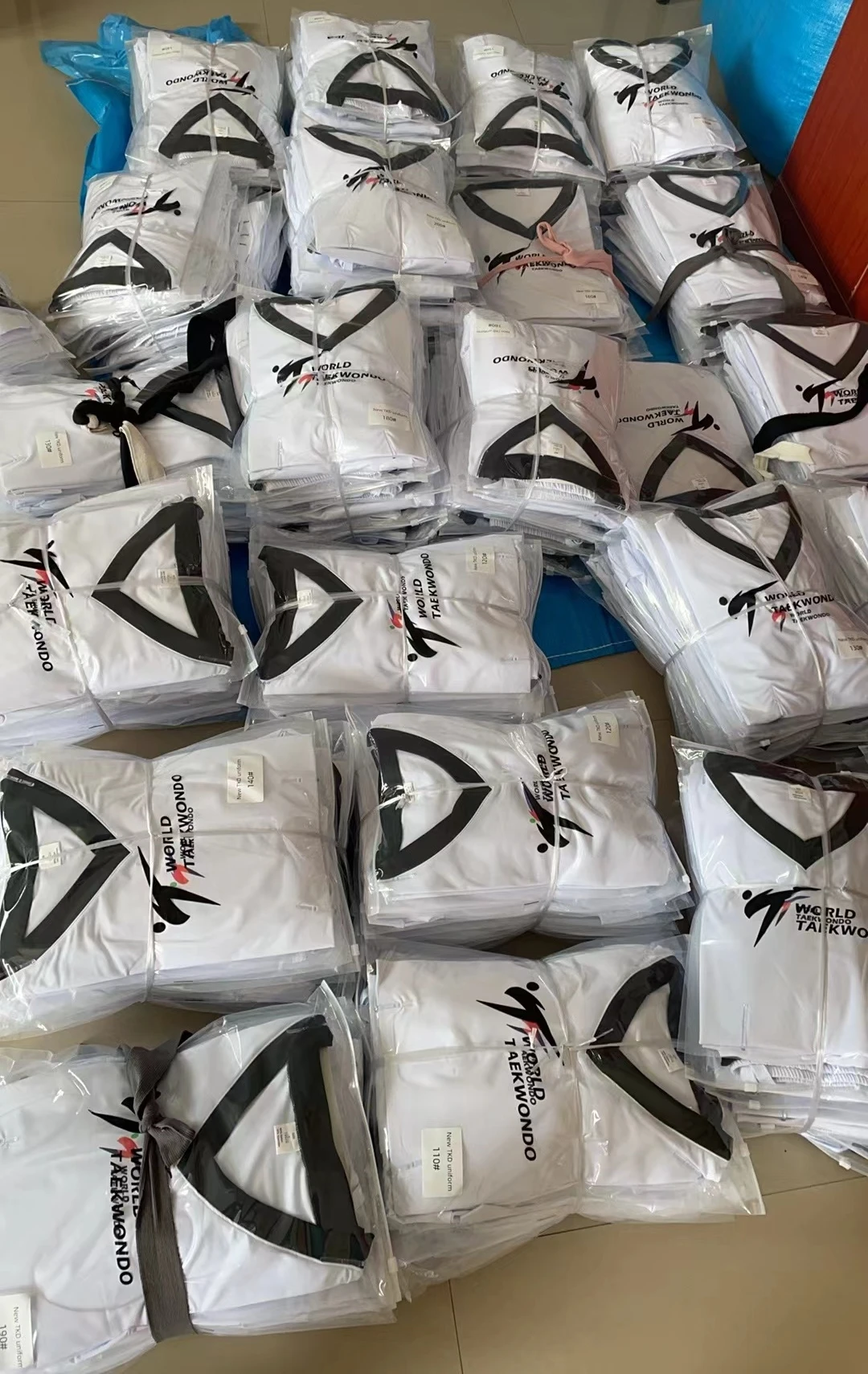 2025 New Style Taekwondo Uniform Tight-fitting Stretch Quick-drying Unisex Competition Suit Combat Dobok Customize Logo White