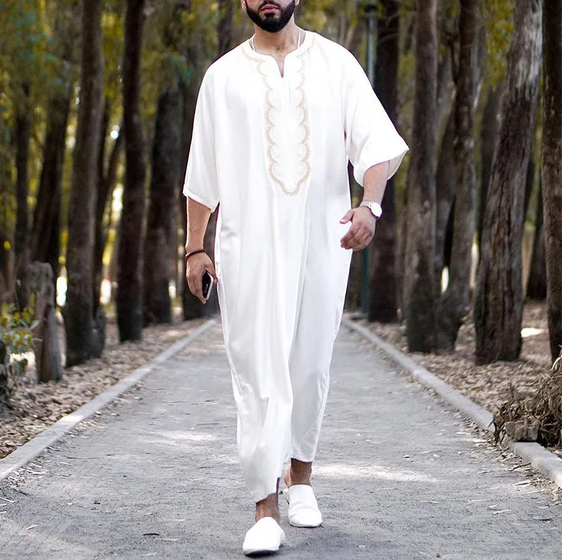 Summer Middle Eastern men's Arab robe loose V-neck short sleeved printed men's Muslim clothing islamic clothing