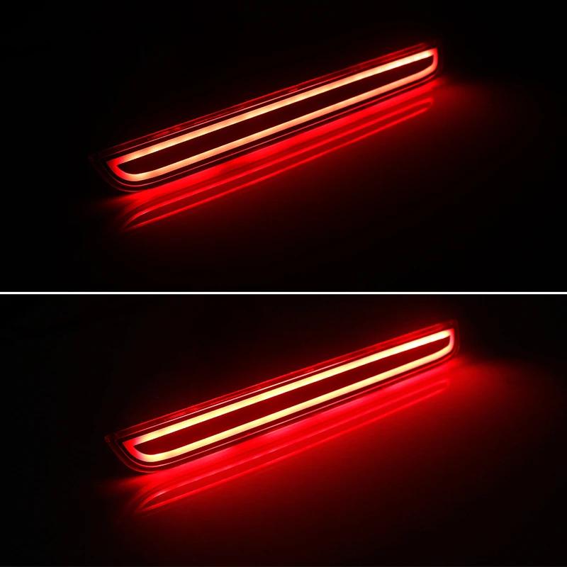 Car Red LED Rear Bumper Reflector Lights Tail/Brake Lights Rear Fog Lights Stop Lights Assembly For Dodge Challenger 2015-2023
