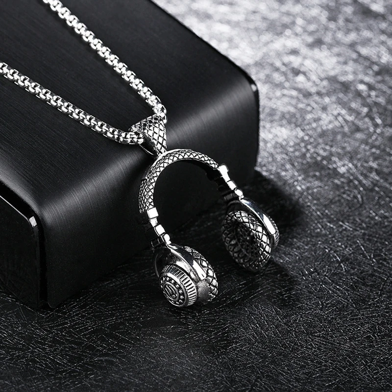 Free Fan DJ Music Headphone Pendant Necklace Long Chain Men Women Hip Hop Jewelry Rock Headset Necklace Male Gift S110
