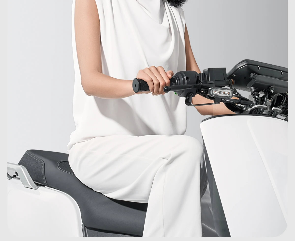 BIBEE 2.0 Electric Motorcycle Helmet Men Women Summer Breathable Motorbike Open Face Helmet Dual Lenses Jet Scooter Half Helmets