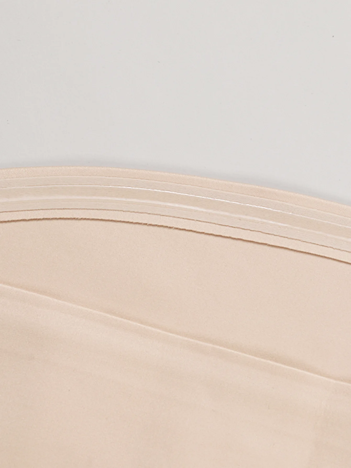 Women's Strapless Bra Sexy Seamless No Padding Front Button Bra Comfortable Smooth Women's Half Cup Silicone Non-slip Underwear