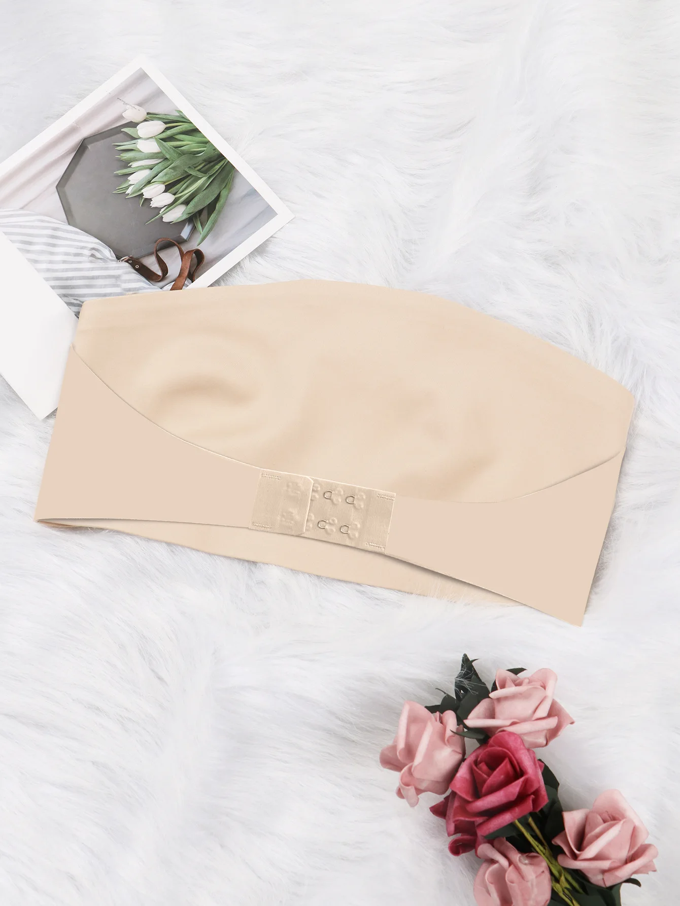 Women's Strapless Bra Sexy Seamless No Padding Front Button Bra Comfortable Smooth Women's Half Cup Silicone Non-slip Underwear