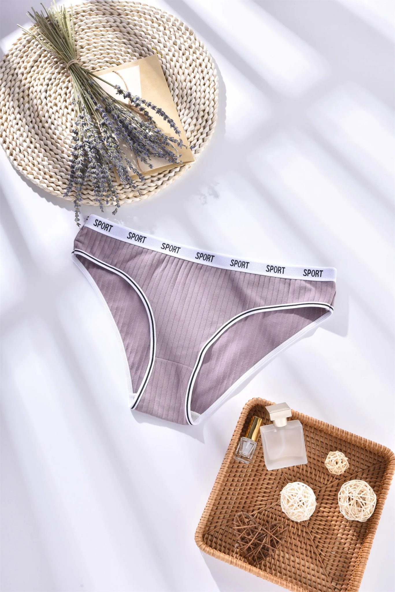 Fashion Letter Women's Underwear Breathable Cotton Triangle Pants Mid Waist Sexy Comfortable Lingerie Bright Cute Girl Briefs