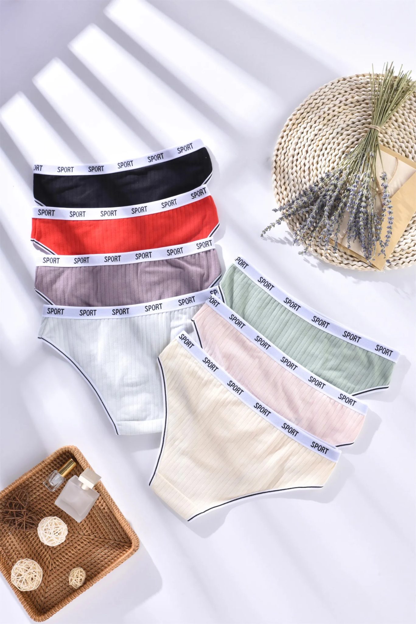 Fashion Letter Women's Underwear Breathable Cotton Triangle Pants Mid Waist Sexy Comfortable Lingerie Bright Cute Girl Briefs