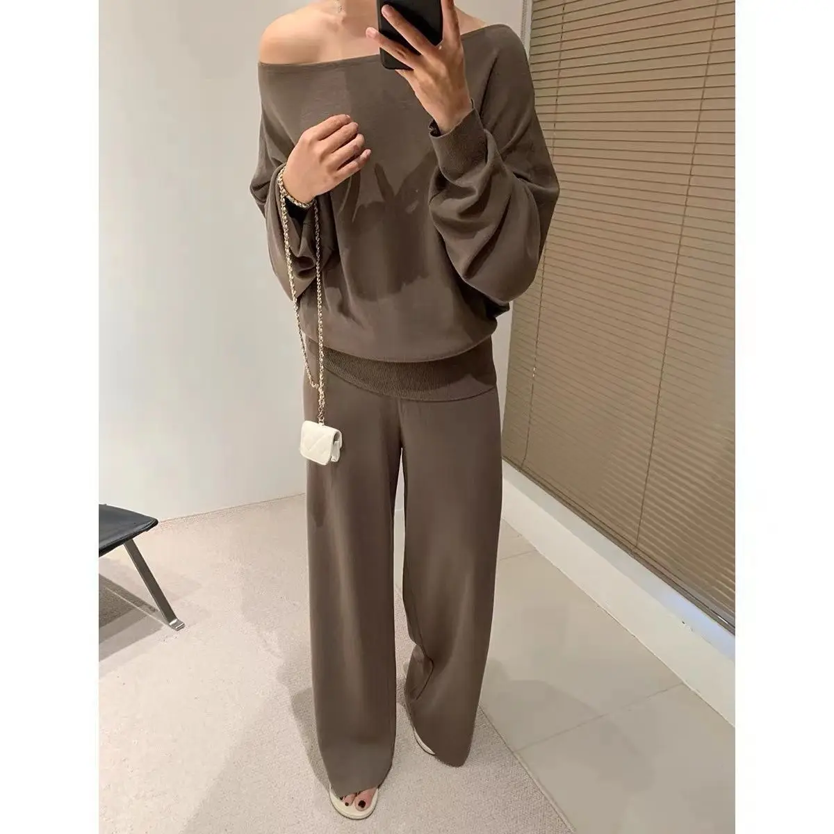 European Style Fashion Women Spring Elegant Lazy Style Off-Shoulder Mature Knitted Collar Sweatshirt Wide Elegant Two-Piece Set