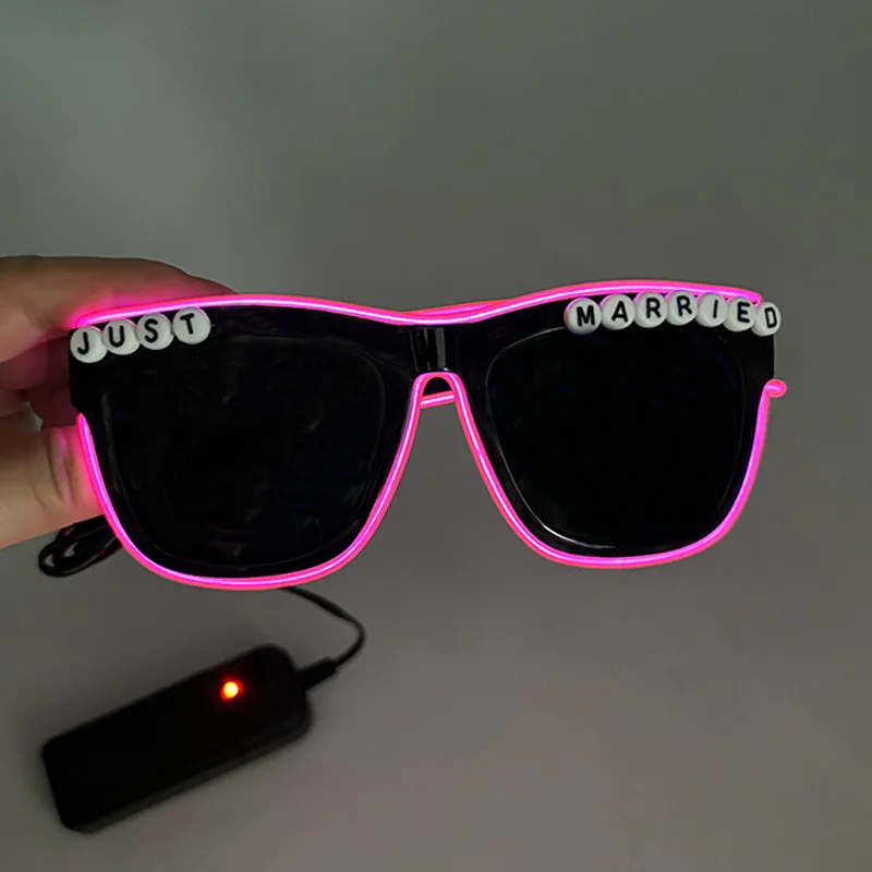 LED Just Married Glasses Wedding Bride To Be Surprise Gift Couple Glasses Souvenirs Glowing Heart Glasses Married Sunglasses