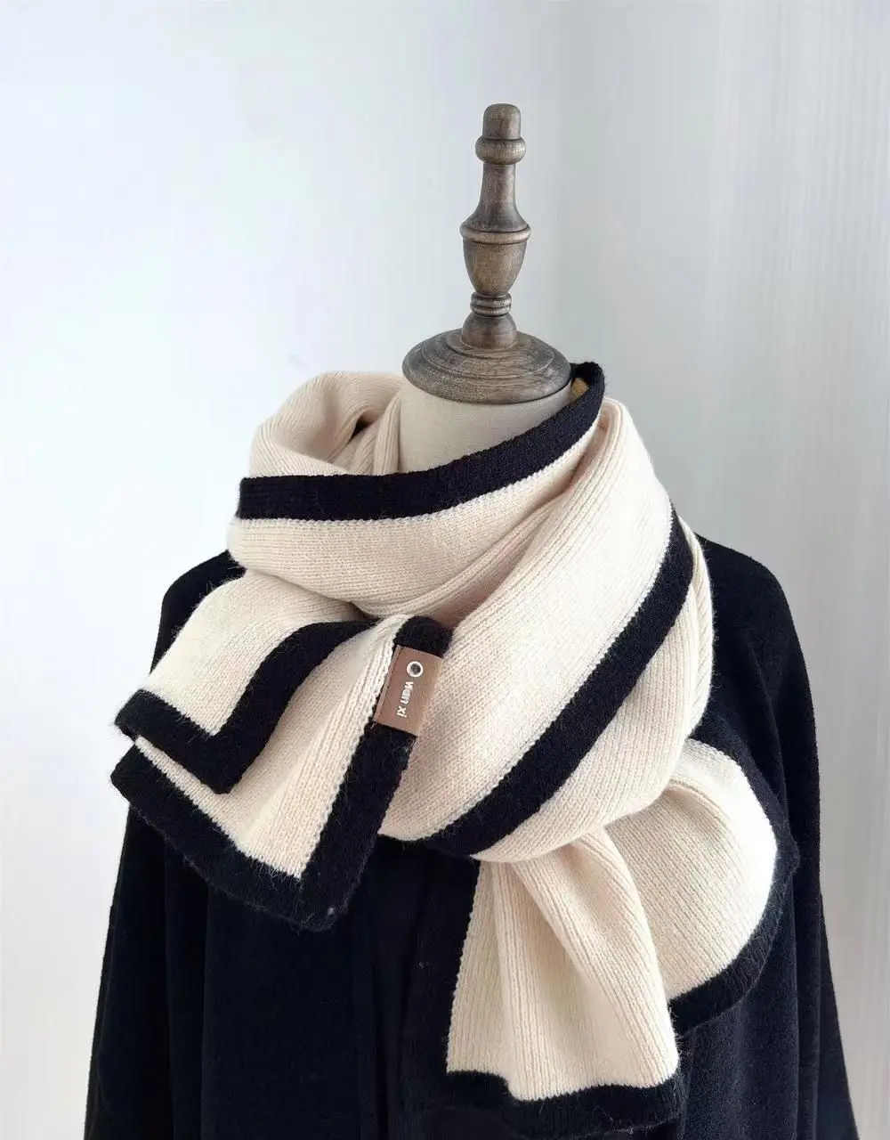 Designer Wool Scarf Women Luxury Winter Knit Cashmere Thick Head Wraps Soft Patchwork Warm Scarves Shawls Echarpe Femme Hiver