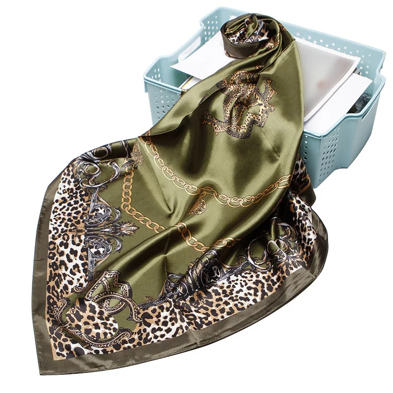 Leopard Print Scarf Silk Satin Bandana Women Square Small Bag Wrap Bohemian Retro Paisley Ladies Scarves Muslim Islamic Kerchief