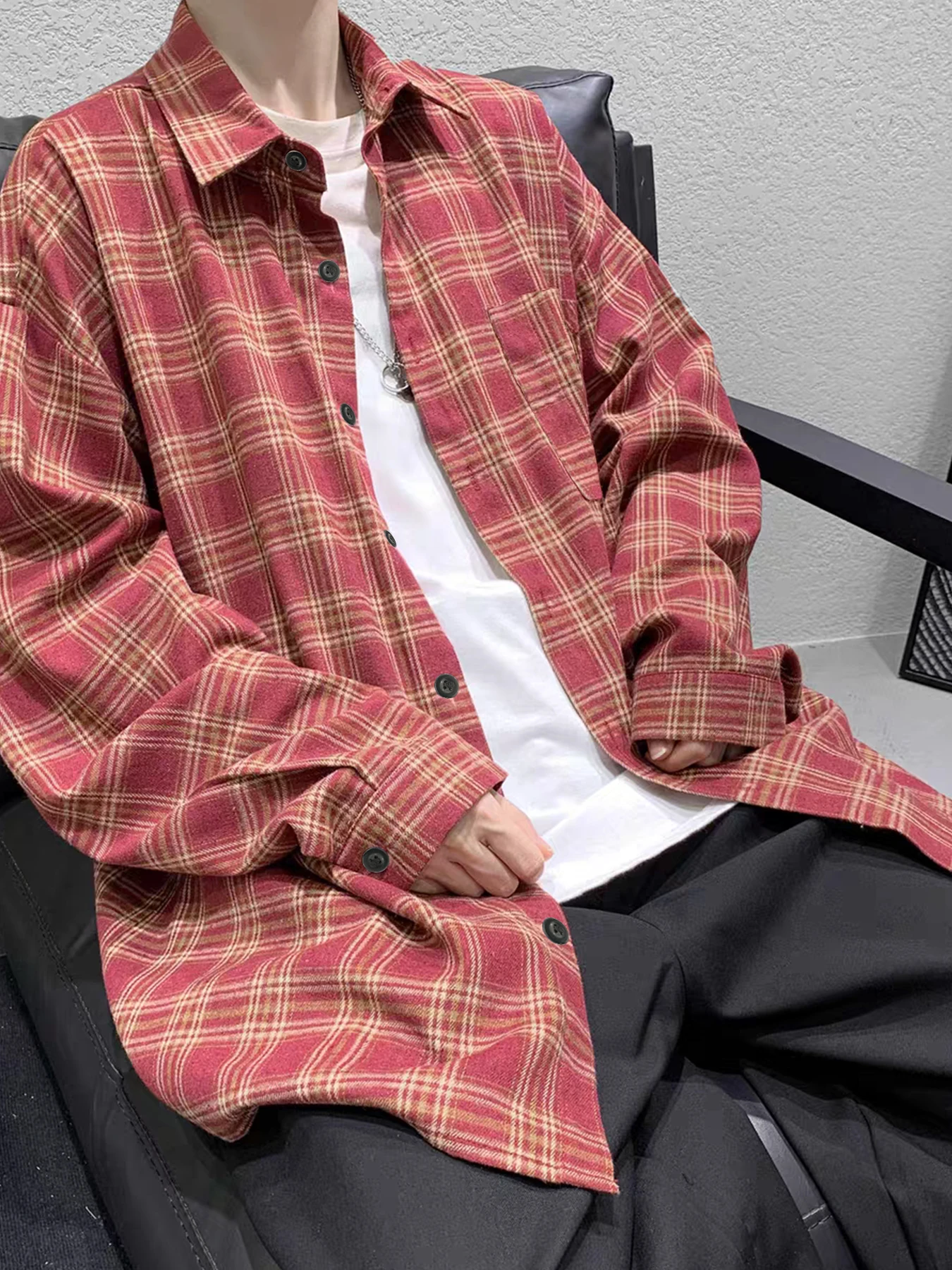 Spring Autumn 2025 Men's check shirt, Retro sensitivity in the style of a marginalized artist, casual Lappel Long-slegged Design Shirt