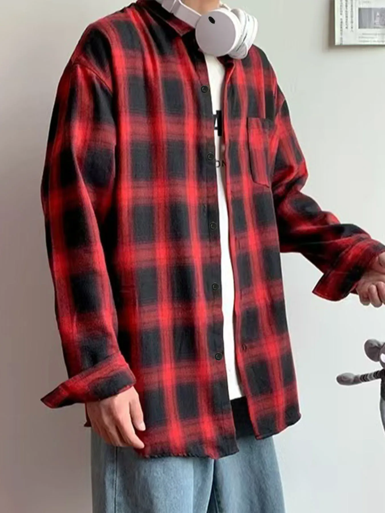 Fashion men's check shirt, long-sleeving with popular Retro alienation in spring and autumn