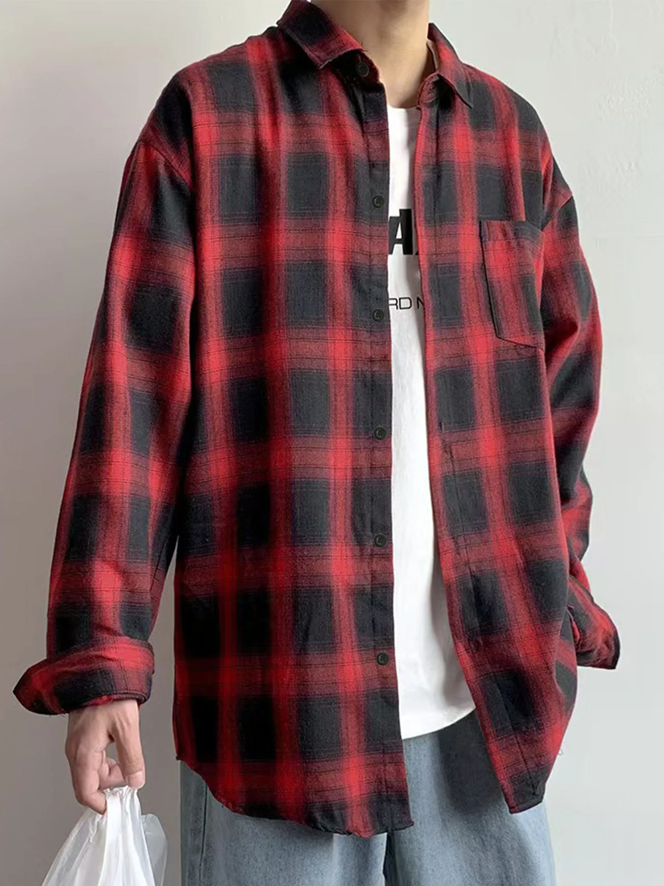 Fashion men's check shirt, long-sleeving with popular Retro alienation in spring and autumn